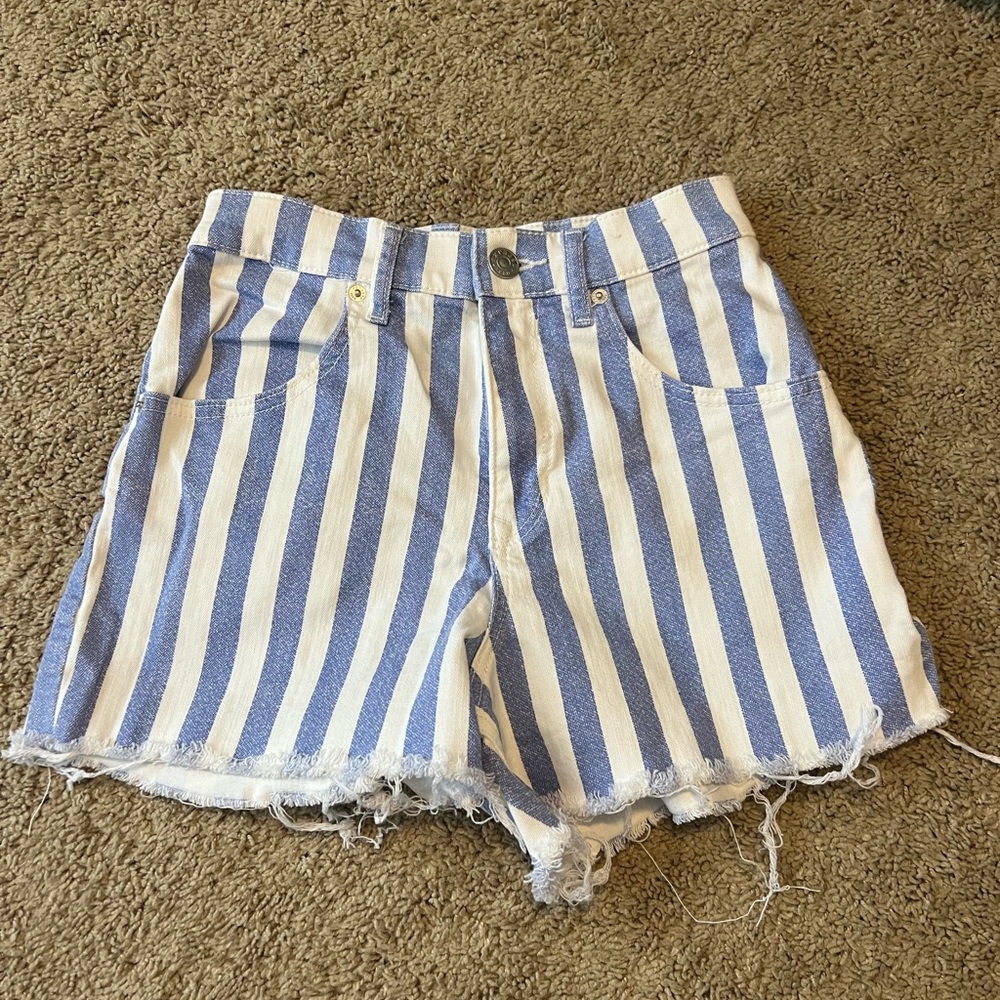 Express high waisted mom Jean shorts
